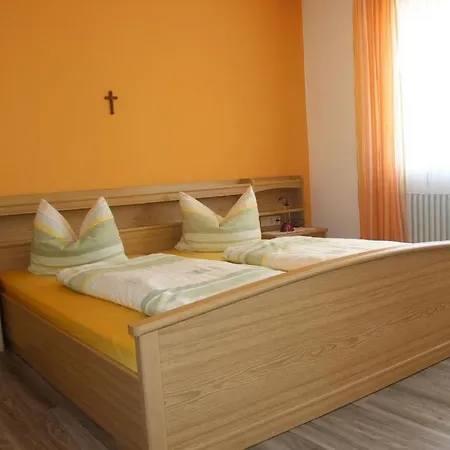 Daire Ferienwohnung-haus-wannenberg Tengen